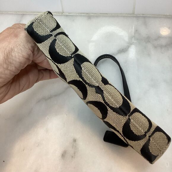 Coach Jacquard Signature Logo Pleated Pouch Wristlet - Picture 6 of 8